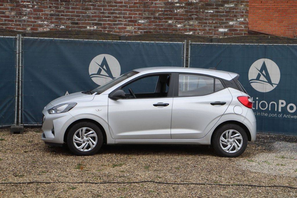 Hyundai i10 Petrol 67hp Passenger Car 2023 (Margin)