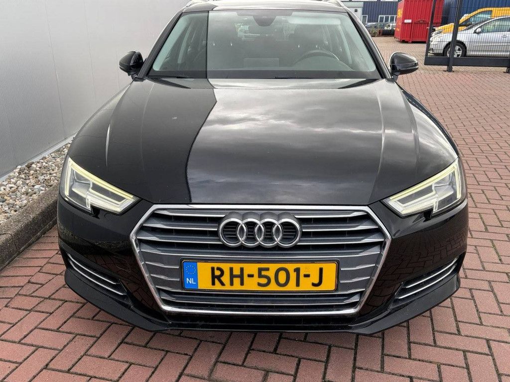 Audi A4 Avant Lease Edition Station Wagon Petrol 150hp 2018