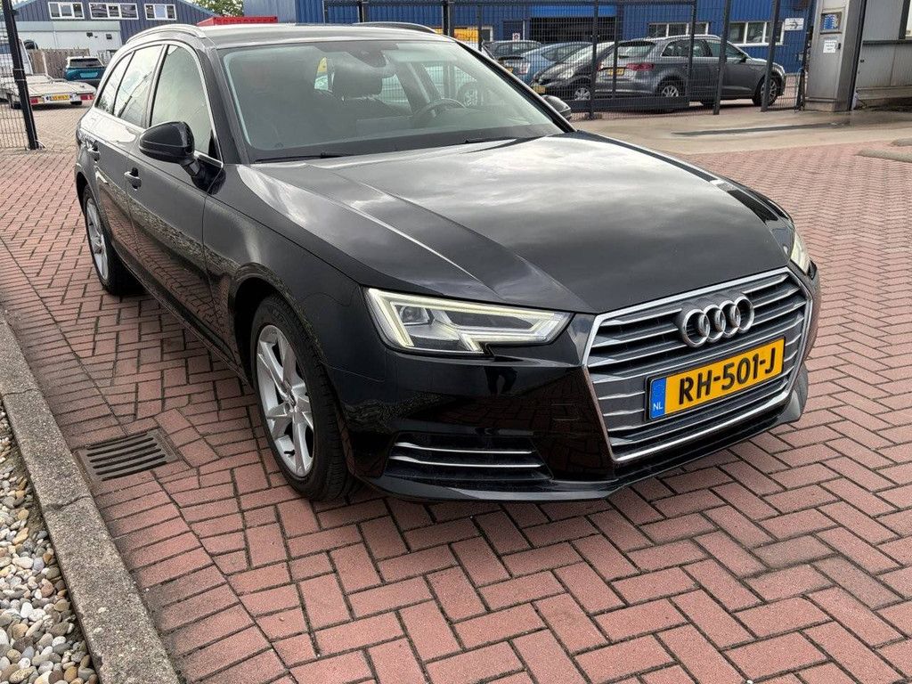 Audi A4 Avant Lease Edition Station Wagon Petrol 150hp 2018