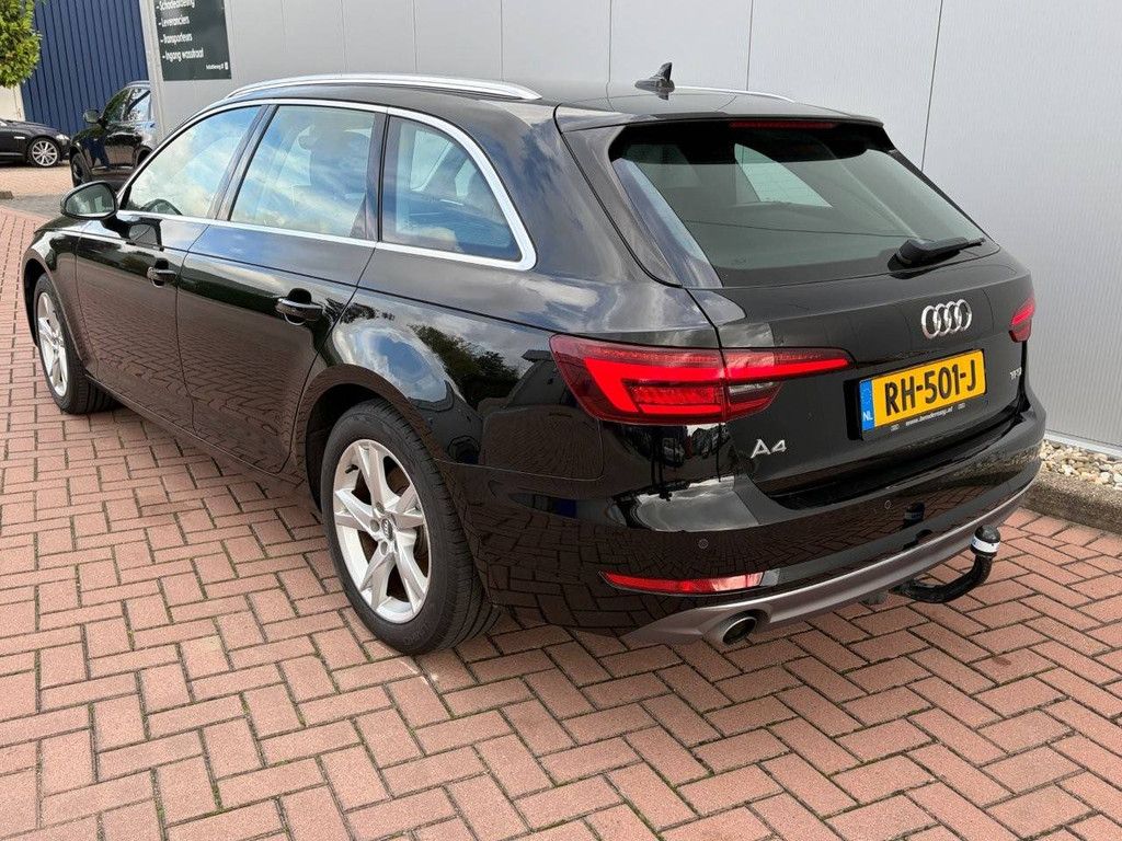 Audi A4 Avant Lease Edition Station Wagon Petrol 150hp 2018