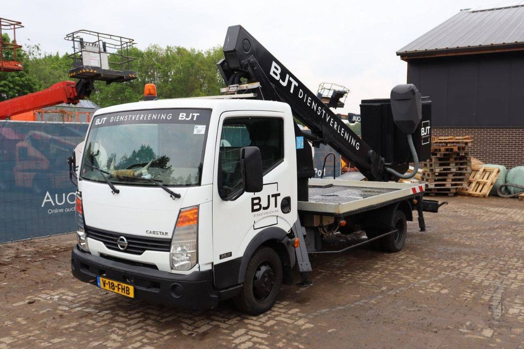 Nissan GSR Diesel-Kranwagen 2008