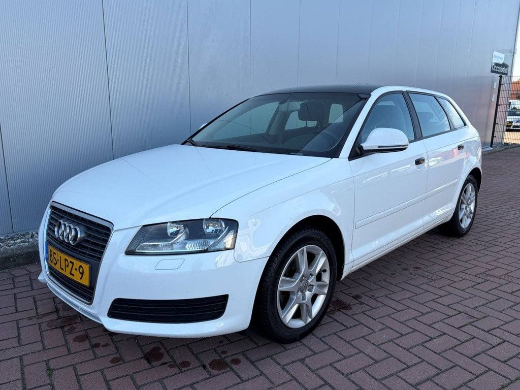 Pkw Audi A3 Sportback 1.4 TFSI Attraction Pro Line Business Benzin 125 PS 2010