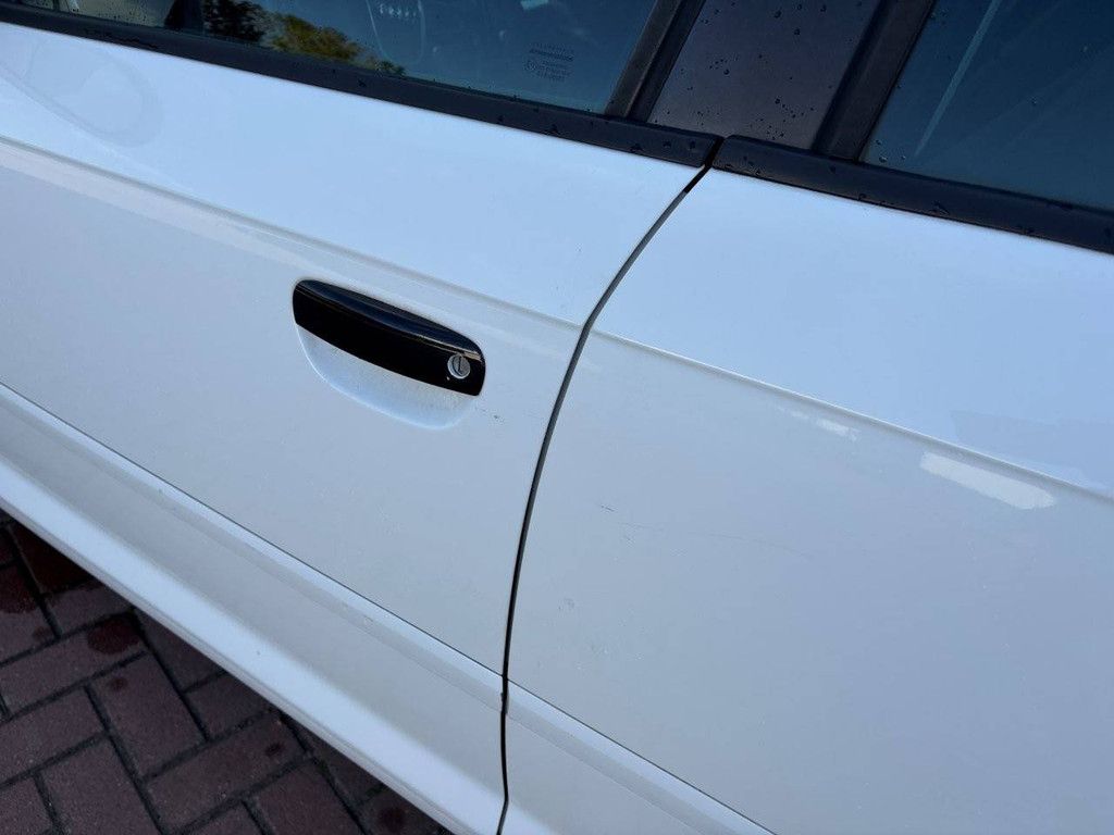 Pkw Audi A3 Sportback 1.4 TFSI Attraction Pro Line Business Benzin 125 PS 2010