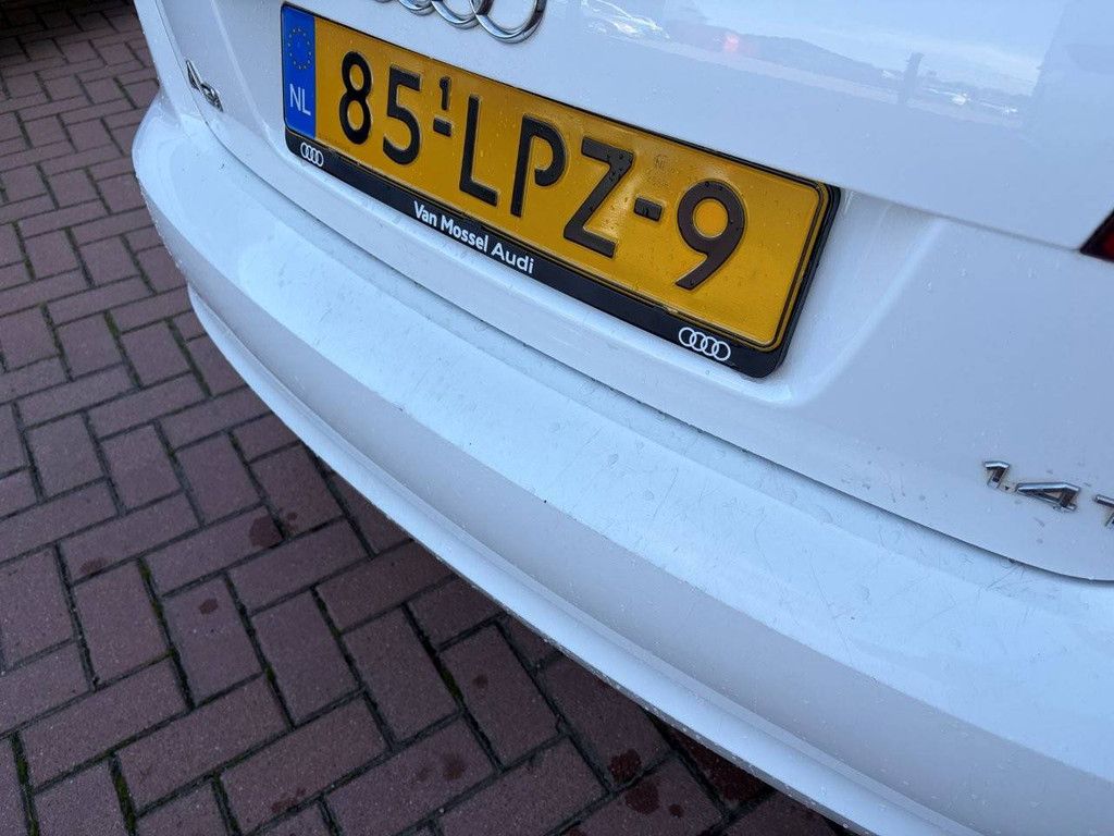 Pkw Audi A3 Sportback 1.4 TFSI Attraction Pro Line Business Benzin 125 PS 2010