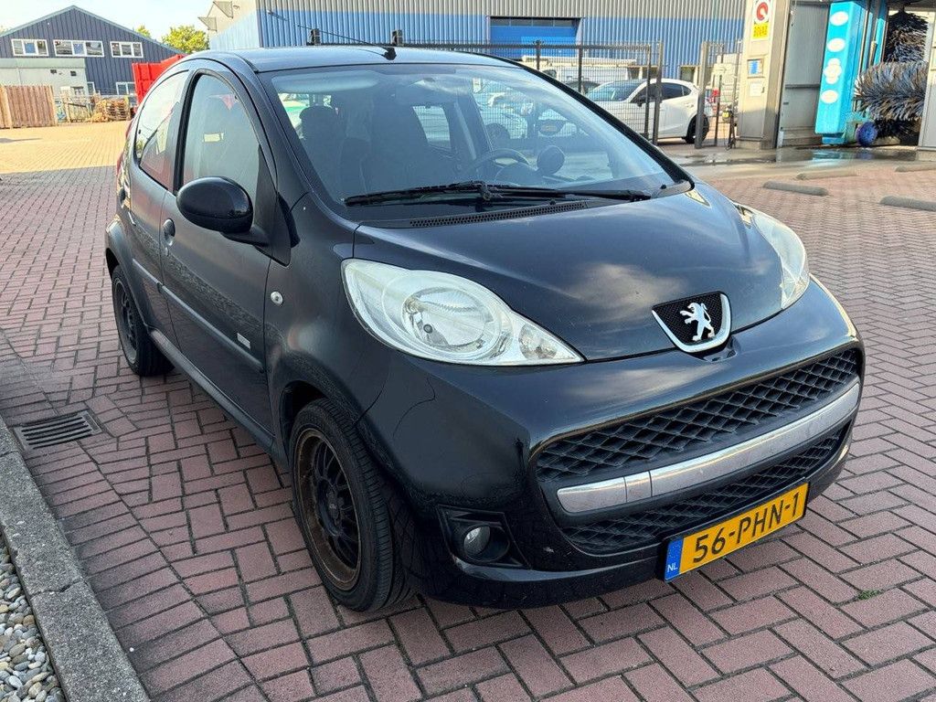 Personenauto Peugeot 107 1.0-12V Millesim 200 Benzine 68pk 2011 (Marge)