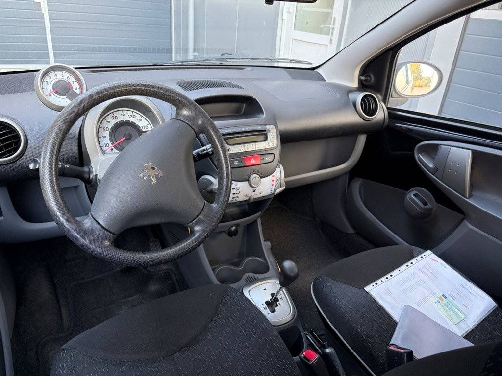 Personenauto Peugeot 107 1.0-12V Millesim 200 Benzine 68pk 2011 (Marge)