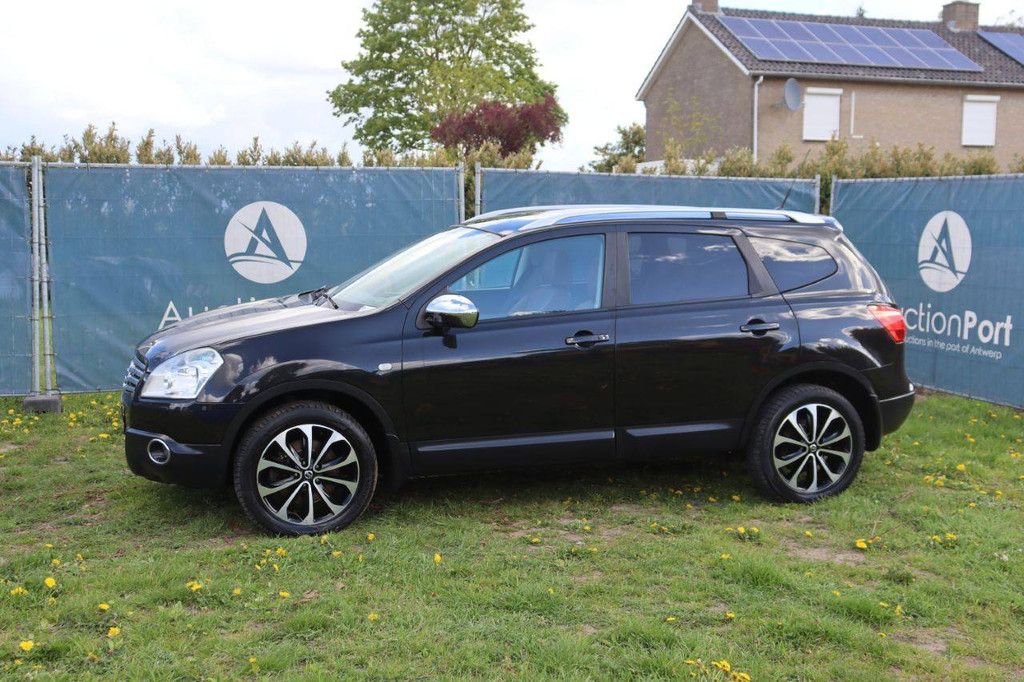 Pkw Nissan Qashqai+2 Benzin 142 PS 2008 (Margin)