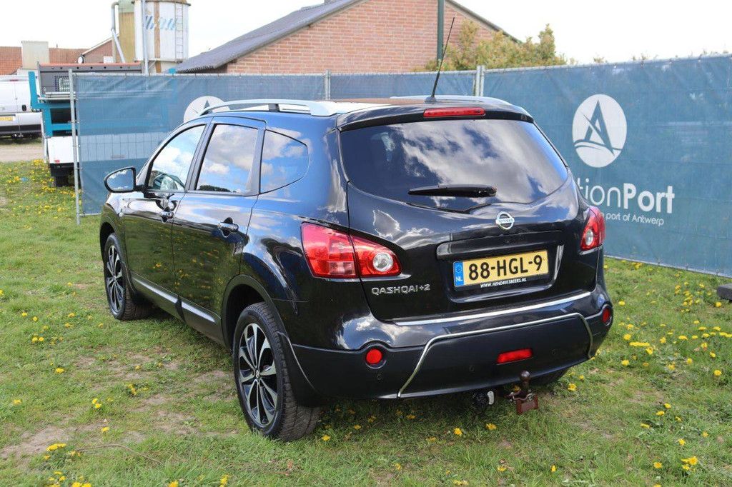 Pkw Nissan Qashqai+2 Benzin 142 PS 2008 (Margin)