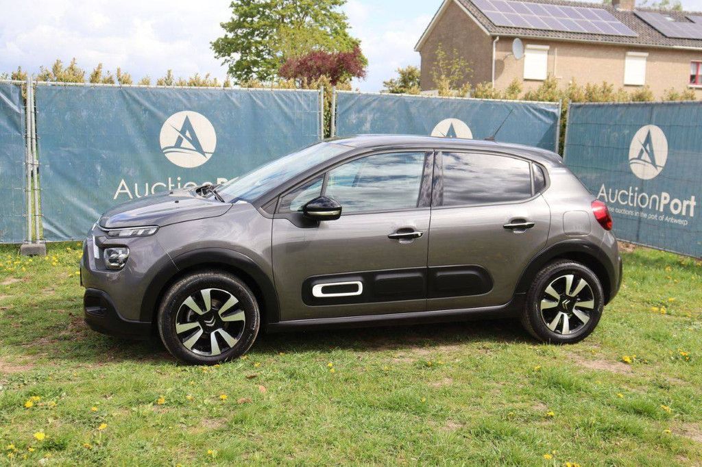 Pkw Citroën C3 Benzin 110 PS 2023