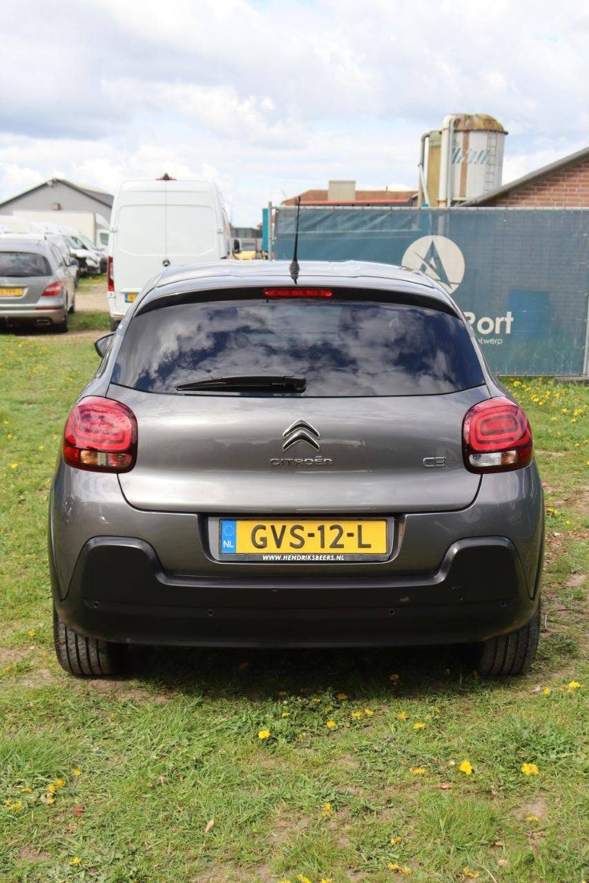 Pkw Citroën C3 Benzin 110 PS 2023