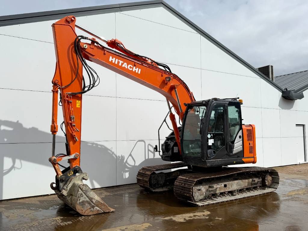 Hitachi ZX135US-6 - Quick Coupler / Hammer Lines
