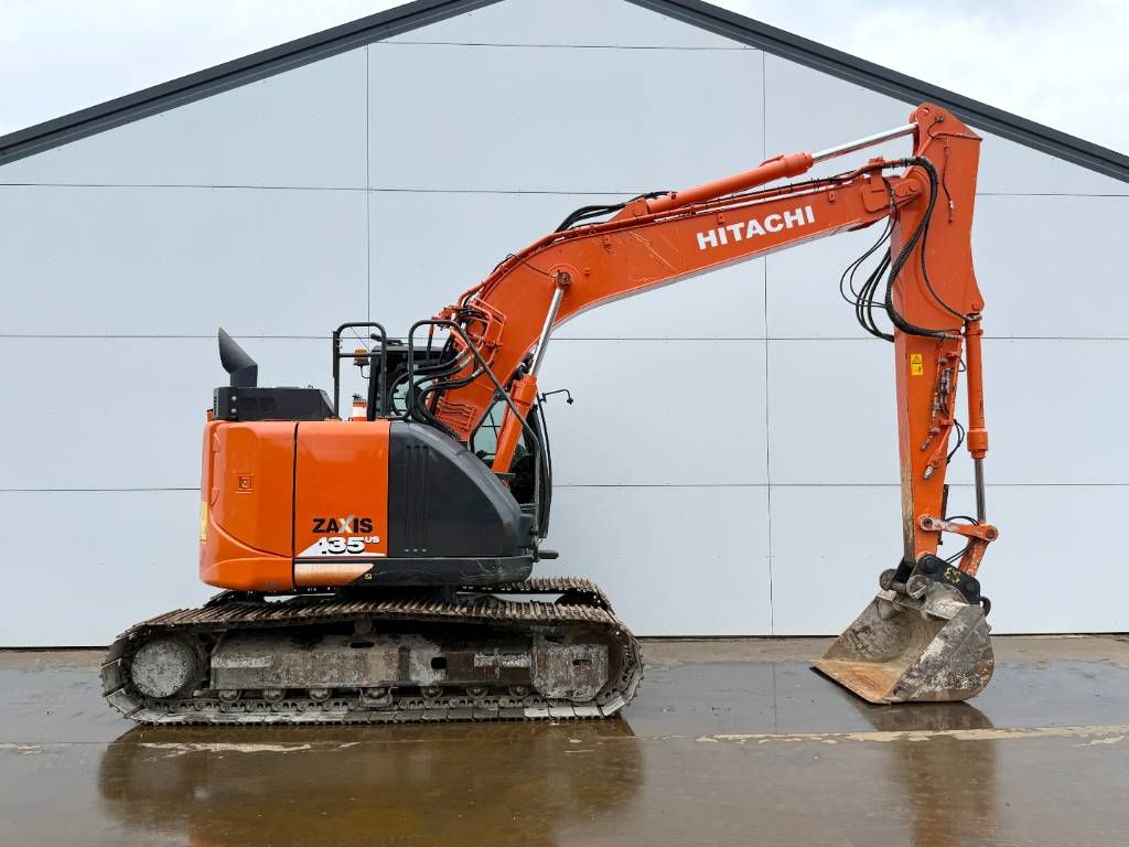 Hitachi ZX135US-6 - Quick Coupler / Hammer Lines