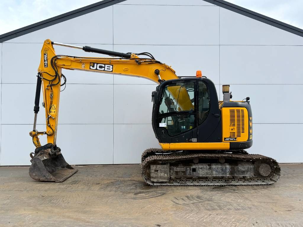 JCB JZ141LC - Hammer Lines / Quick Coupler