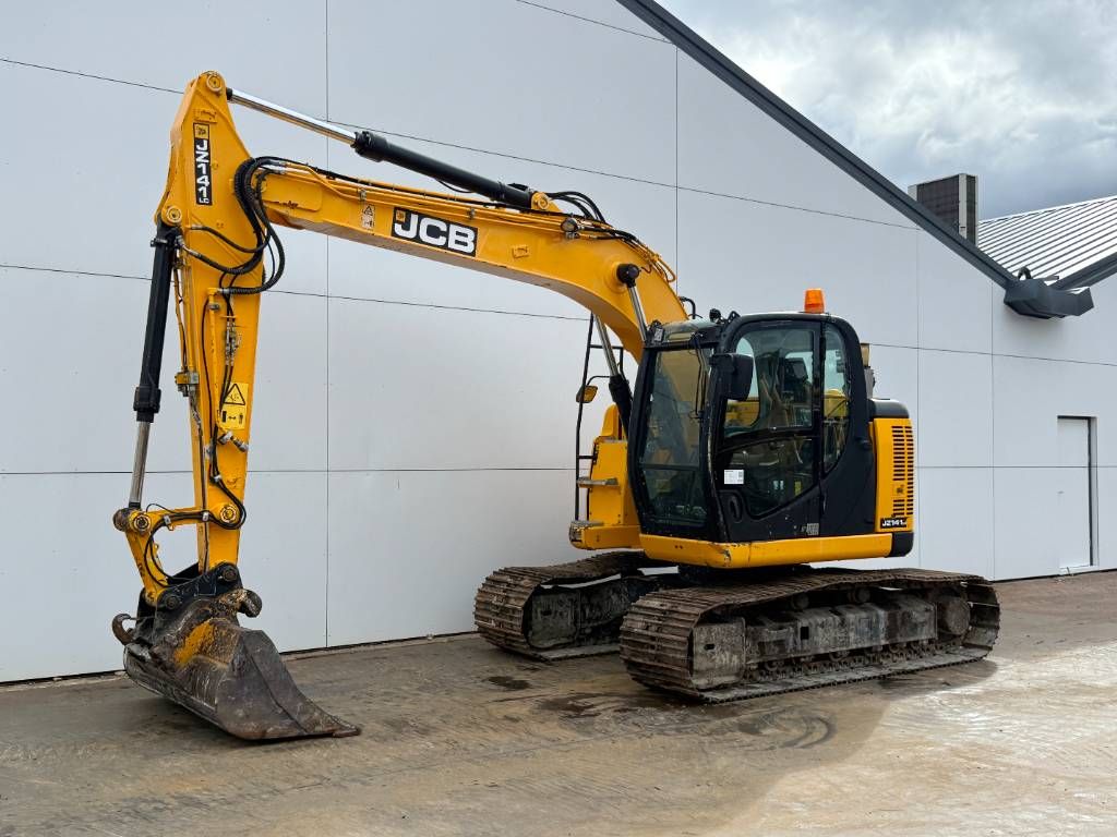 JCB JZ141LC - Hammer Lines / Quick Coupler