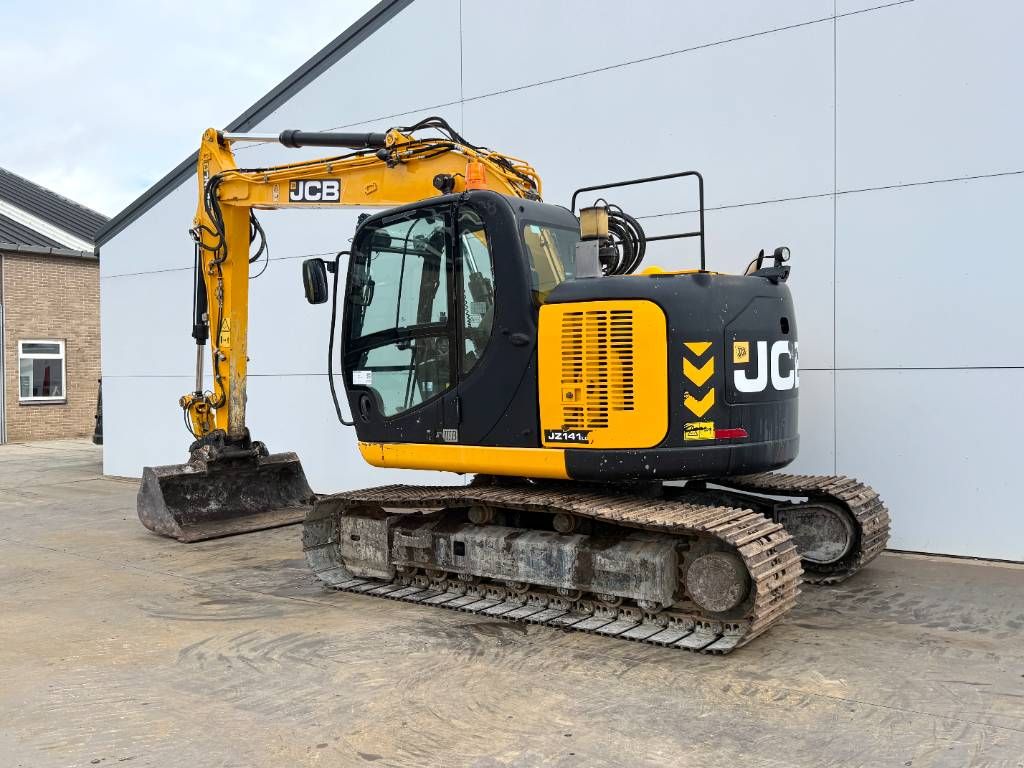 JCB JZ141LC - Hammer Lines / Quick Coupler