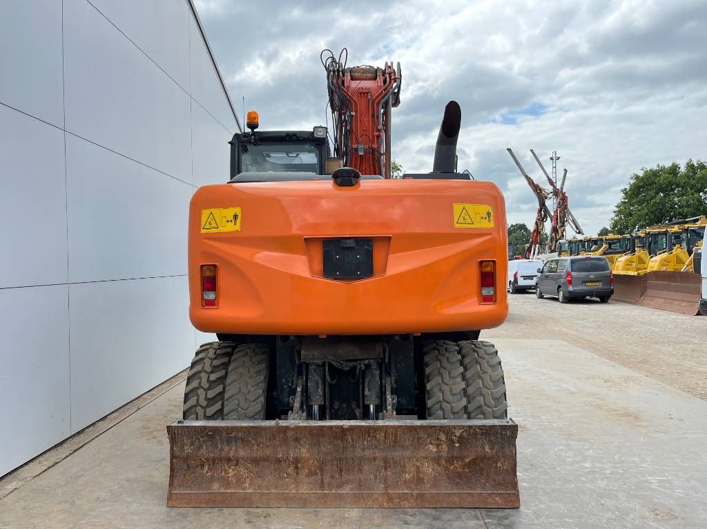 Hitachi ZX170W-5B - Blade / Triple Boom / Auto Greasing