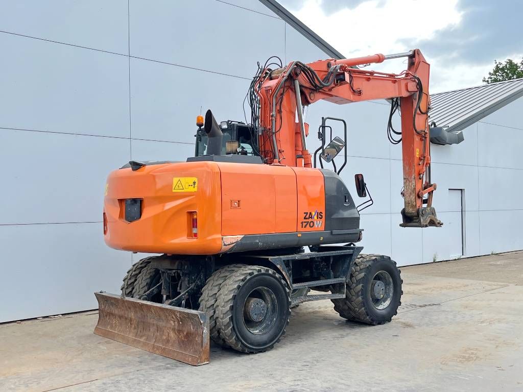 Hitachi ZX170W-5B - Blade / Triple Boom / Auto Greasing