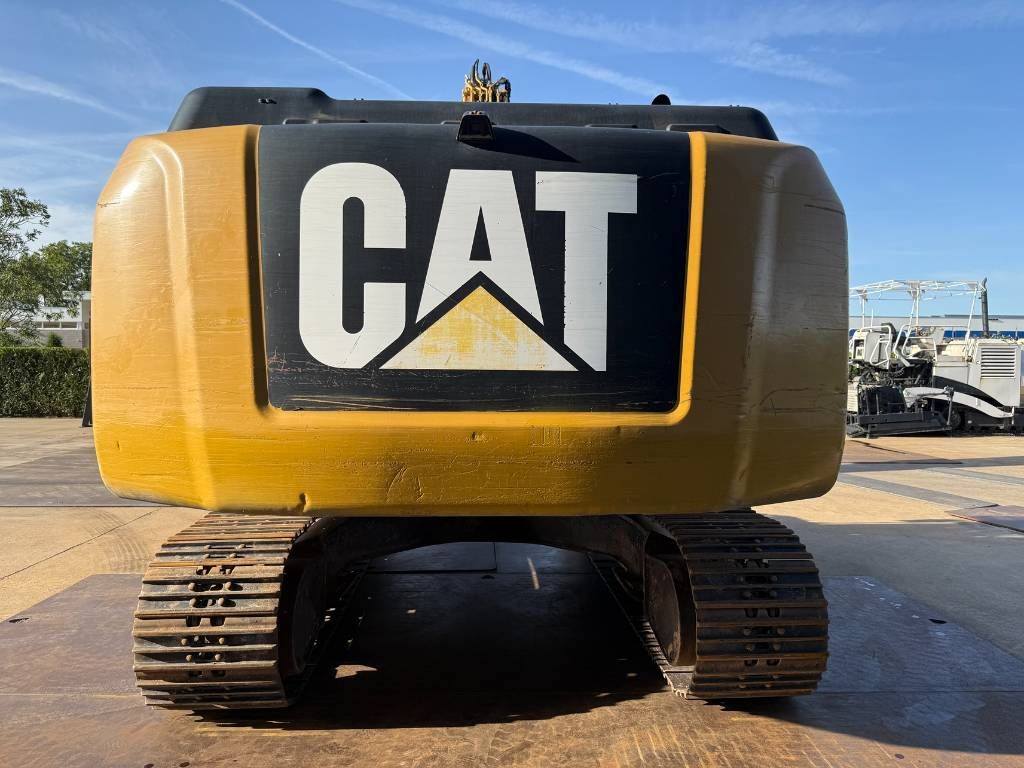 CAT 324 E LN