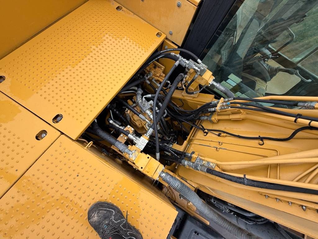 CAT 324 E LN