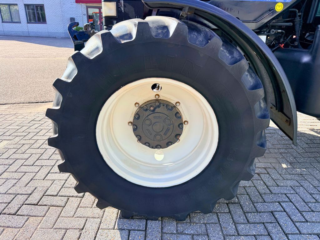 New Holland TM155 Range Command