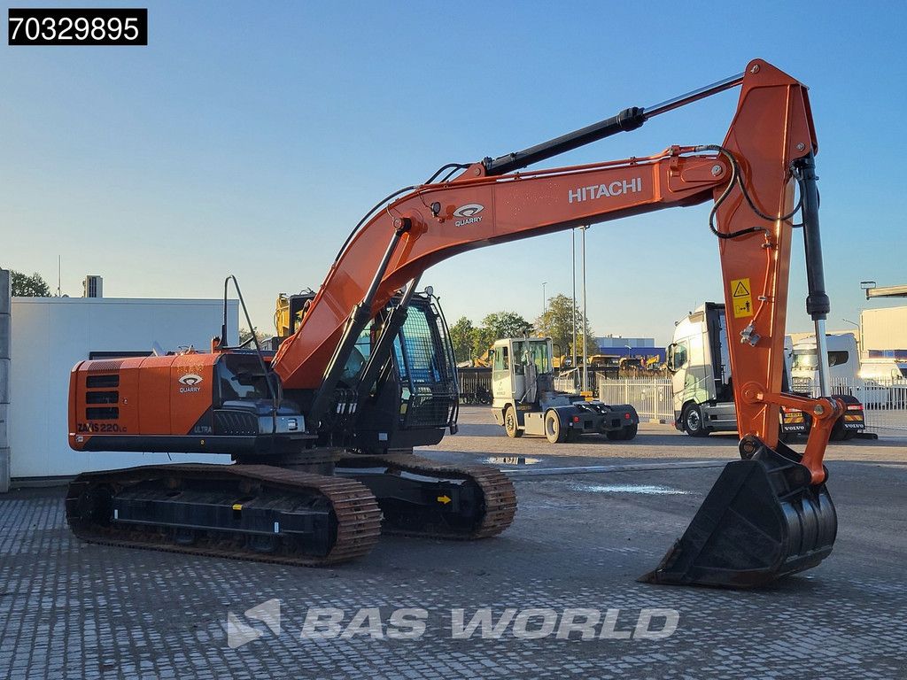Hitachi ZX220 LC-5G