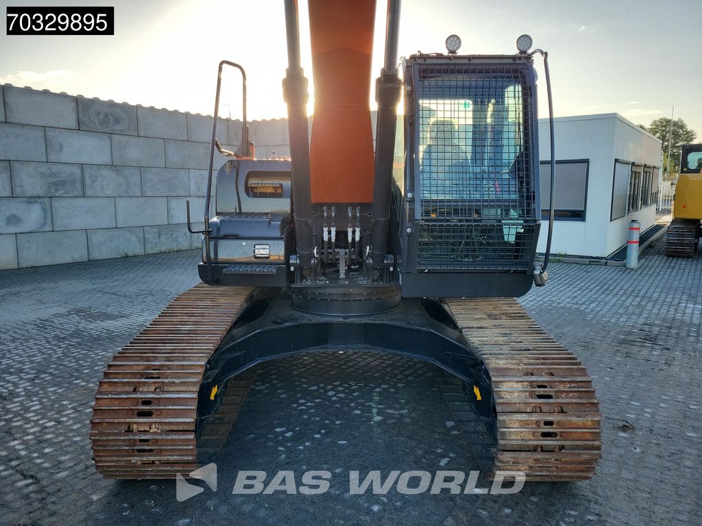 Hitachi ZX220 LC-5G
