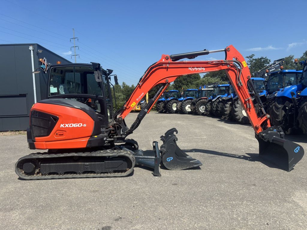 KUBOTA KX060-5