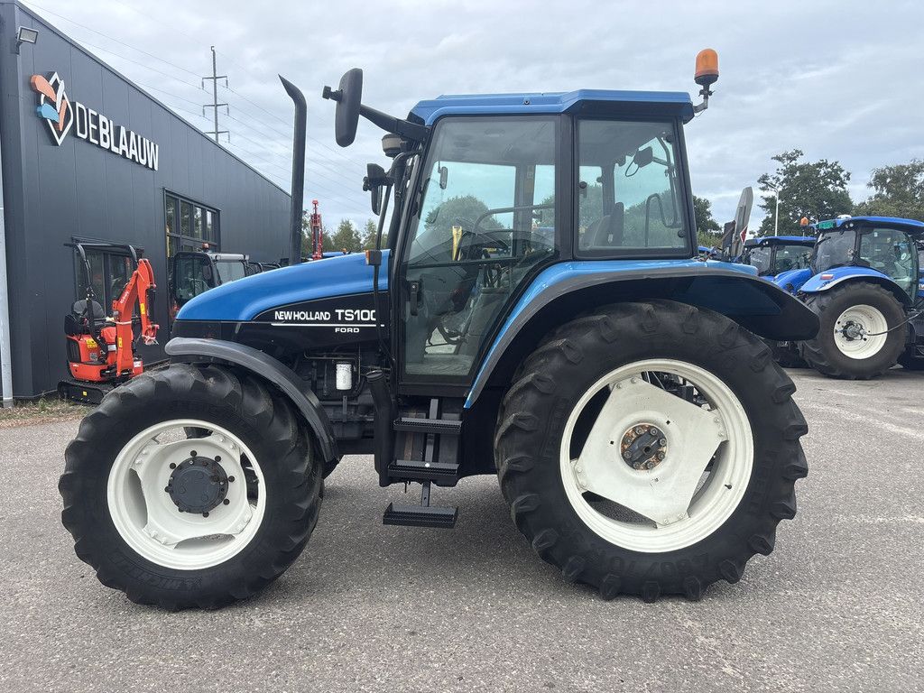NEW HOLLAND TS100