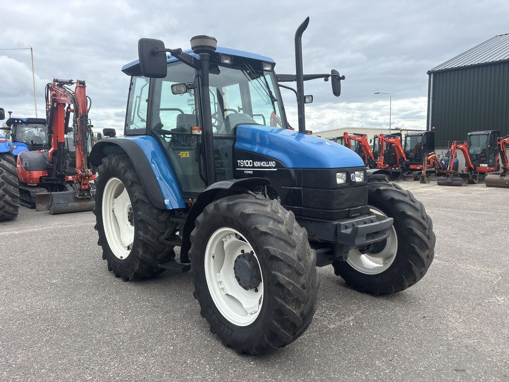 NEW HOLLAND TS100