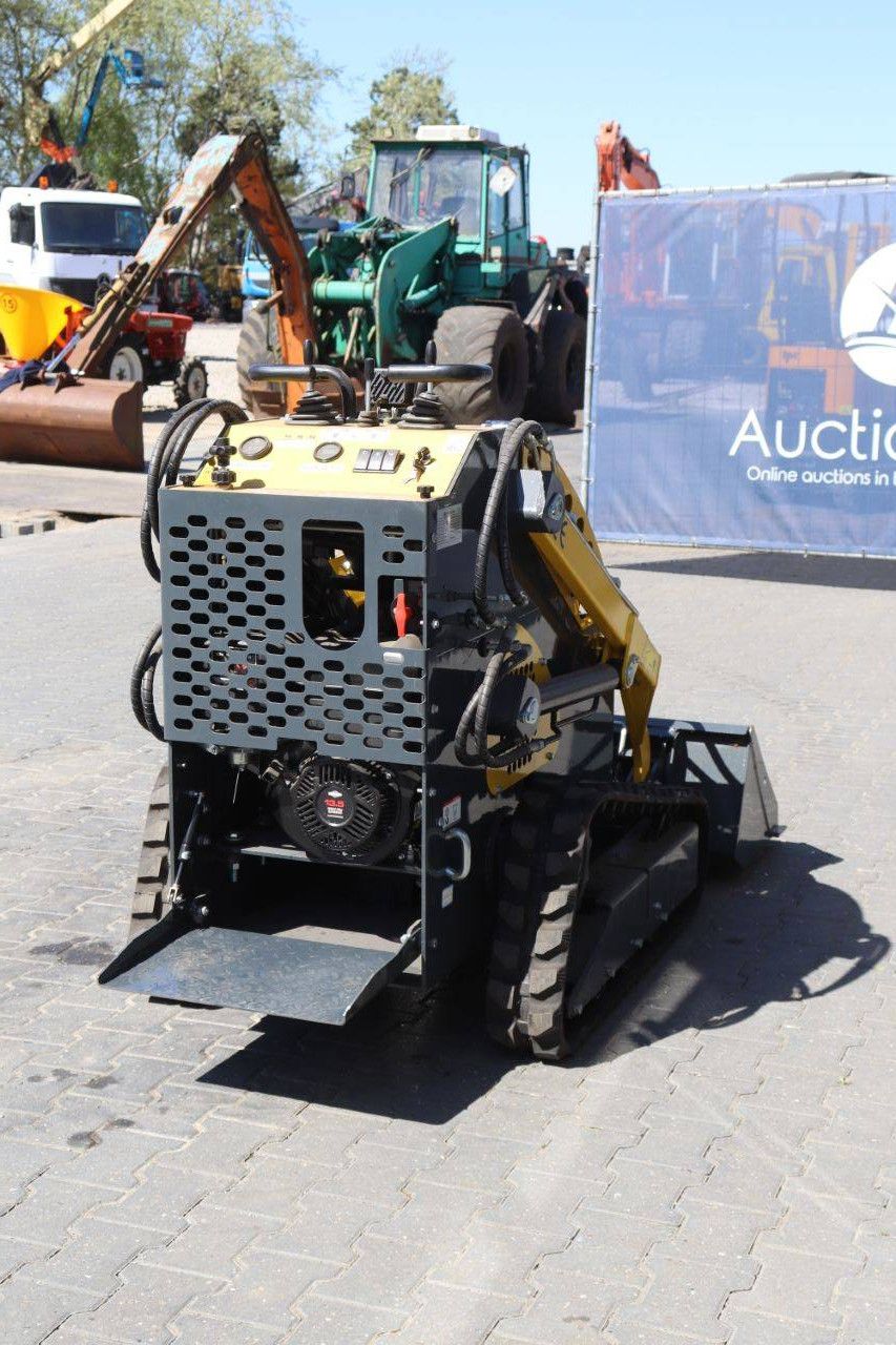 Kompaktlader DPC HT360L-2, Benzin, 13,5 PS, Baujahr 2024, Neu