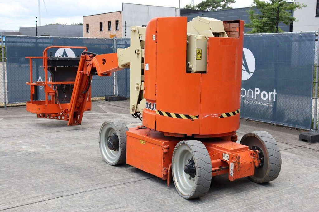 JLG E300AJP Elektrische Gelenkteleskoparbeitsbühne 230 kg 11,14 m 2007