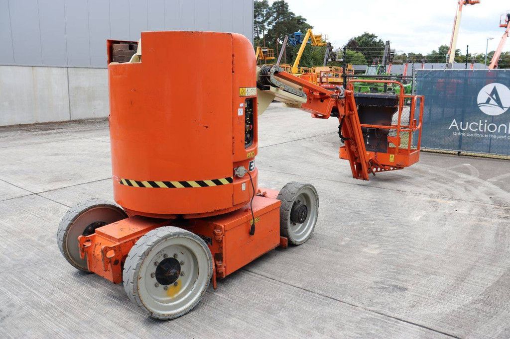 JLG E300AJP Elektrische Gelenkteleskoparbeitsbühne 230 kg 11,14 m 2007