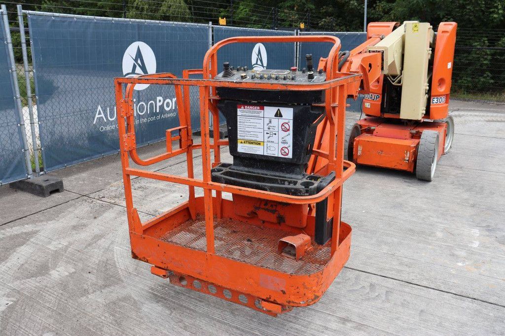 JLG E300AJP Elektrische Gelenkteleskoparbeitsbühne 230 kg 11,14 m 2007