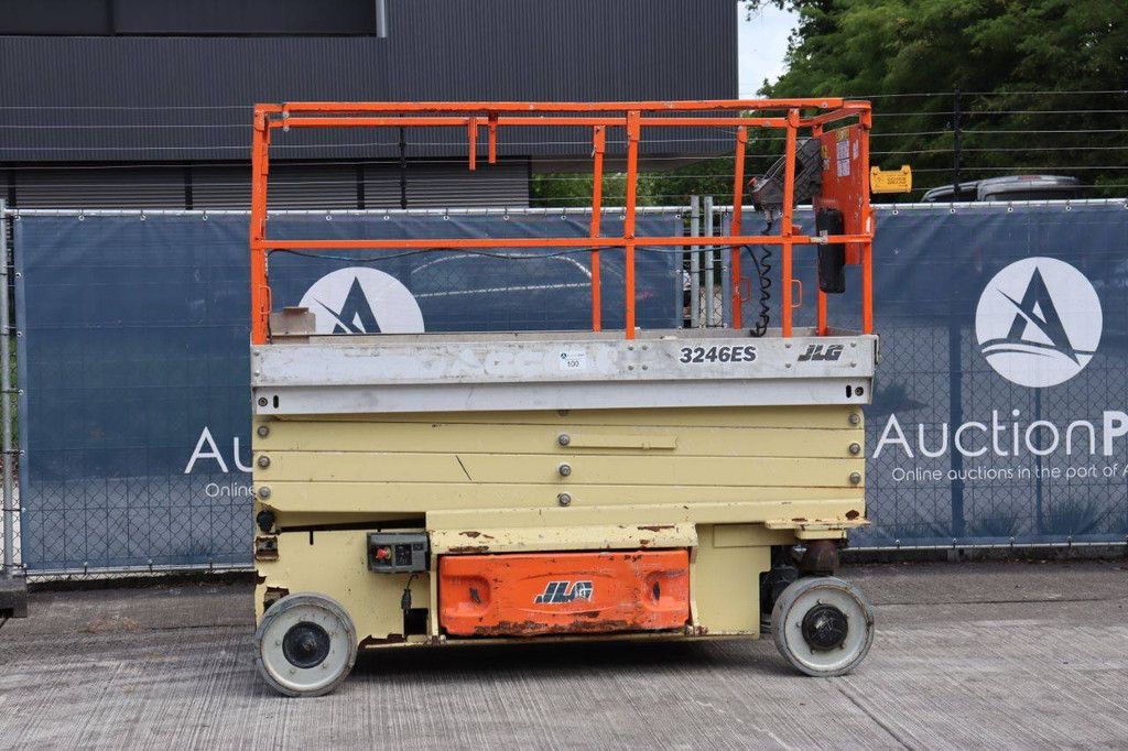 Scissor lift JLG 3246ES Electric 11.7m 2008