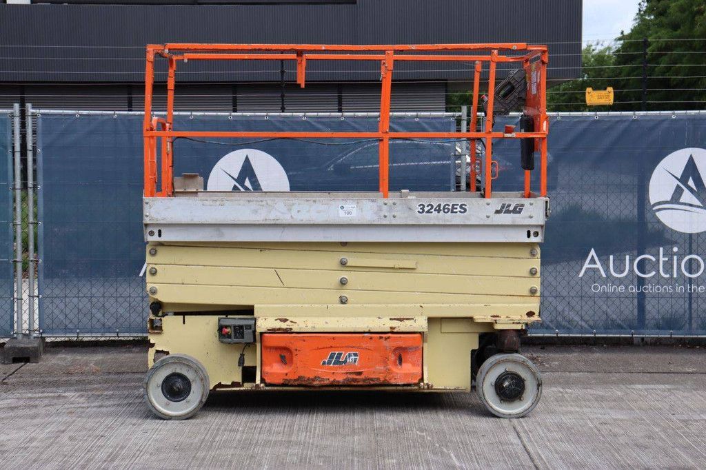 Scissor lift JLG 3246ES Electric 11.7m 2008