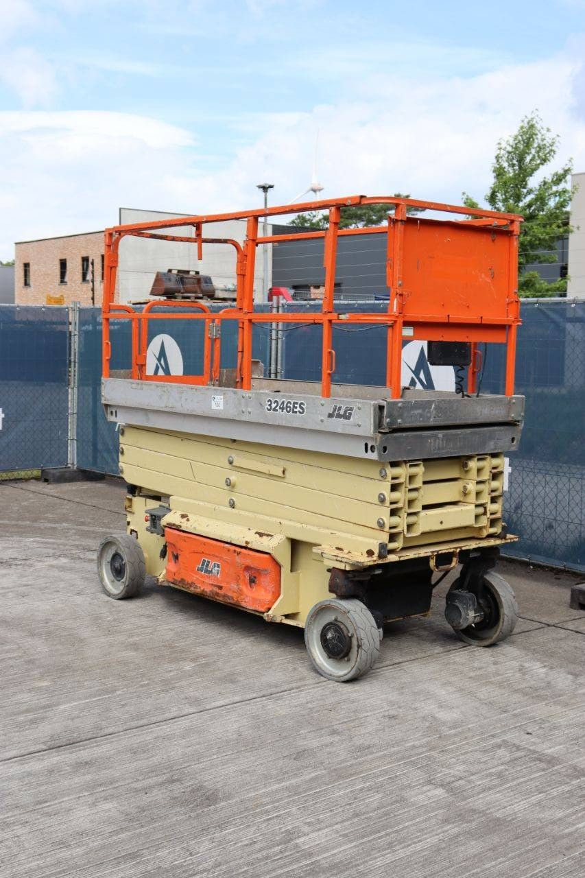 Scissor lift JLG 3246ES Electric 11.7m 2008
