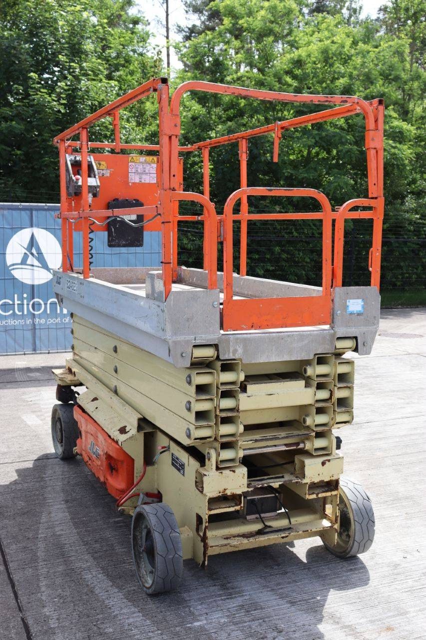 Scissor lift JLG 3246ES Electric 11.7m 2008