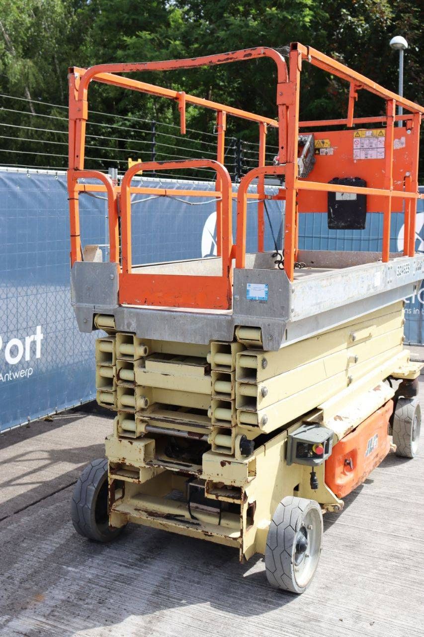 Scissor lift JLG 3246ES Electric 11.7m 2008