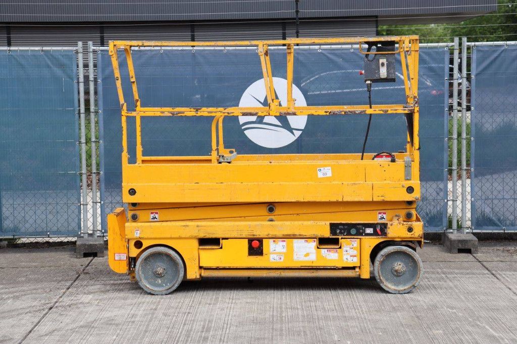 Scissor lift Haulotte Compact 8 Electric 8m 2012