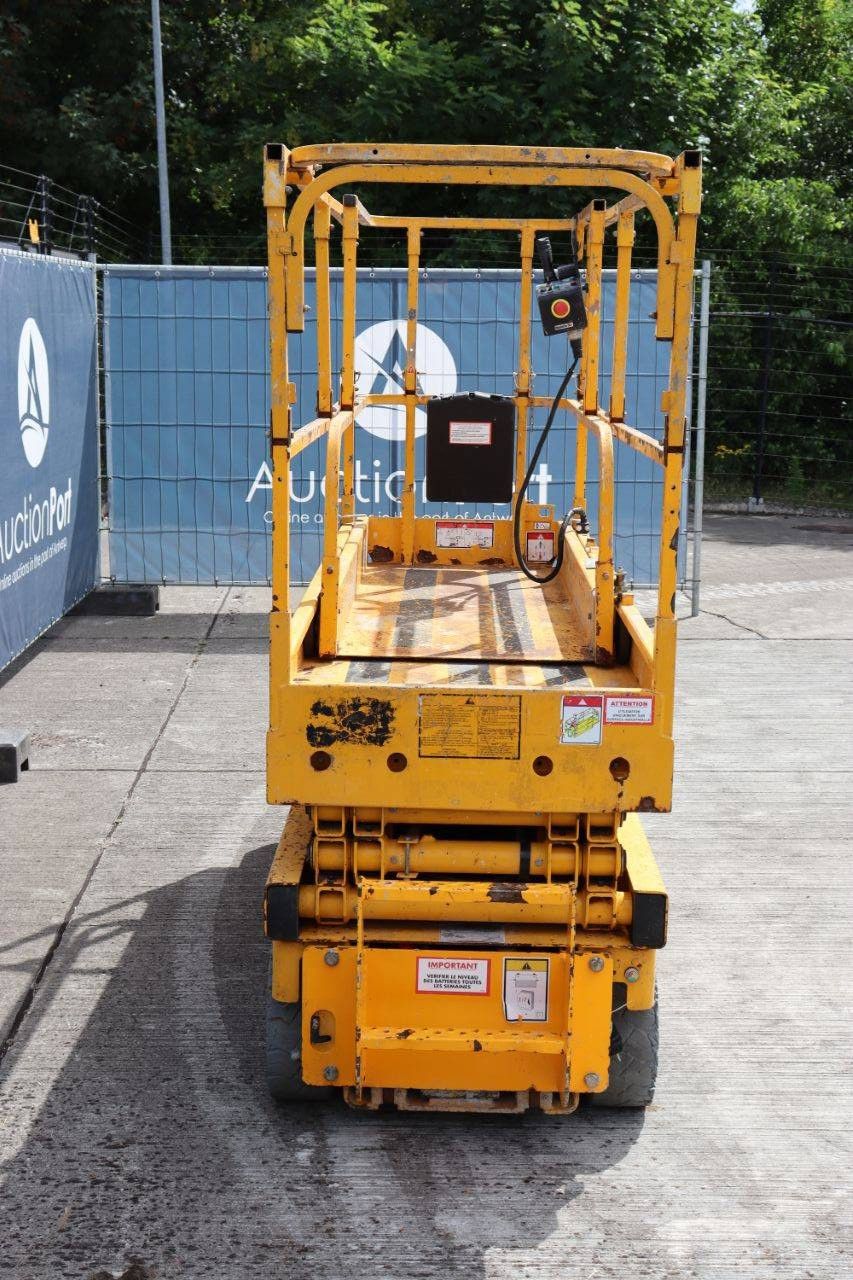 Scissor lift Haulotte Compact 8 Electric 8m 2012