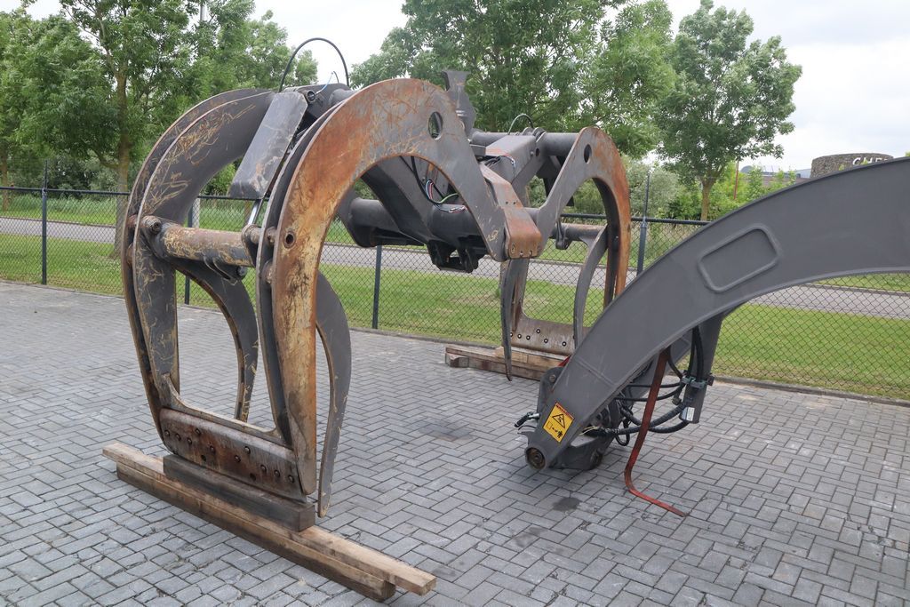 Volvo L180F HL | LOG LIFT EQUIPMENT | LOG GRAPPLE | HOTZ GREIFER