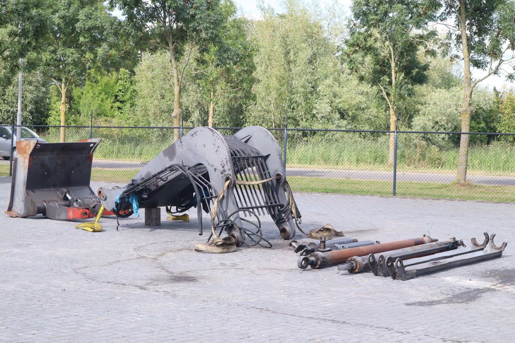 Volvo L180F HL | LOG LIFT EQUIPMENT | LOG GRAPPLE | HOTZ GREIFER