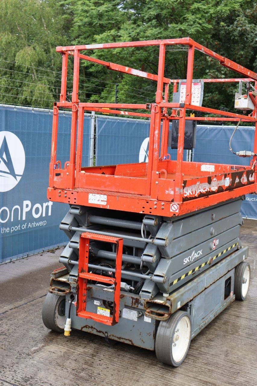Skyjack SJ4632 Electric Scissor Lift 11.7m 2016