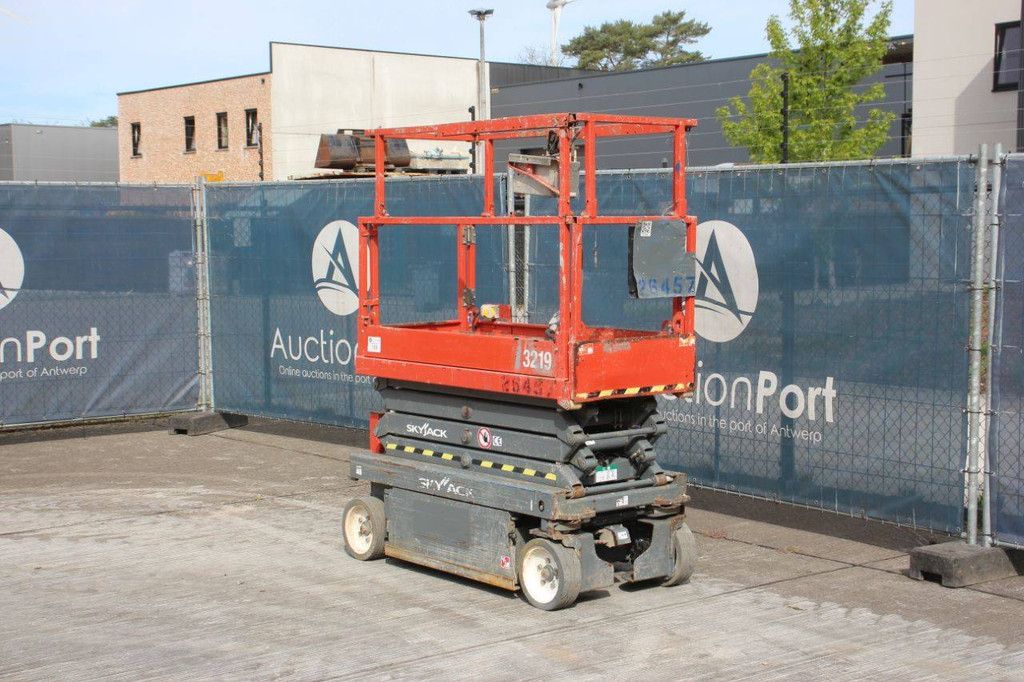 Skyjack SJ-3219 Electric Scissor Lift 7.8m 2017