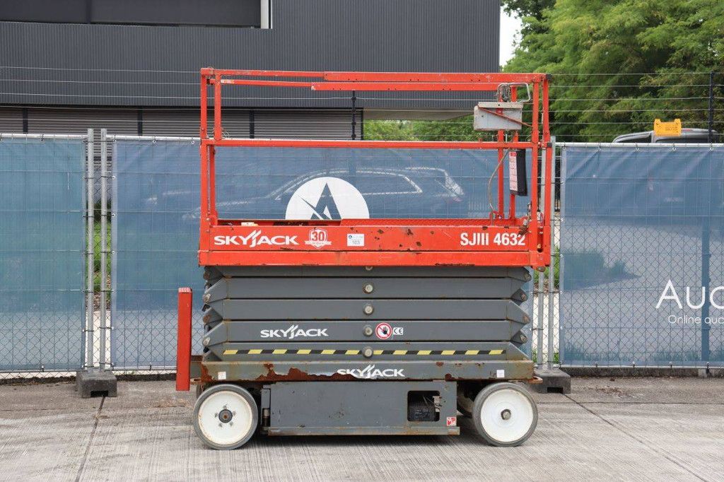 Skyjack SJ4632 Electric Scissor Lift 11.7m 2016