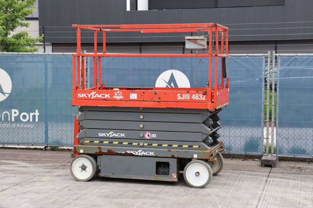 Skyjack SJ4632 Electric Scissor Lift 11.7m 2016