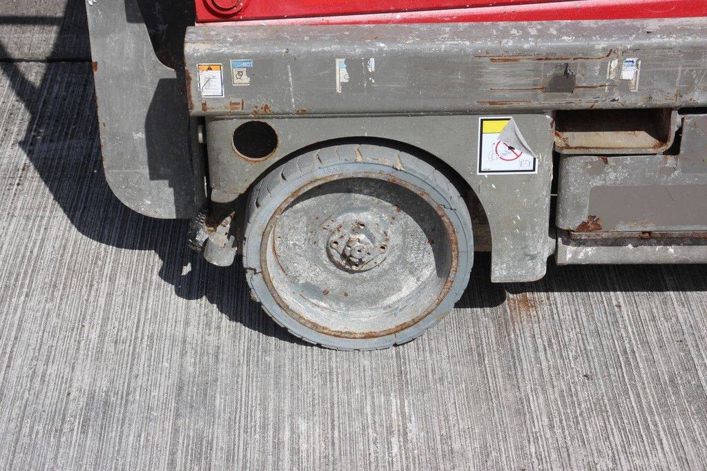 Scissor Lift Haulotte Compact 8 Electric 8m 2017