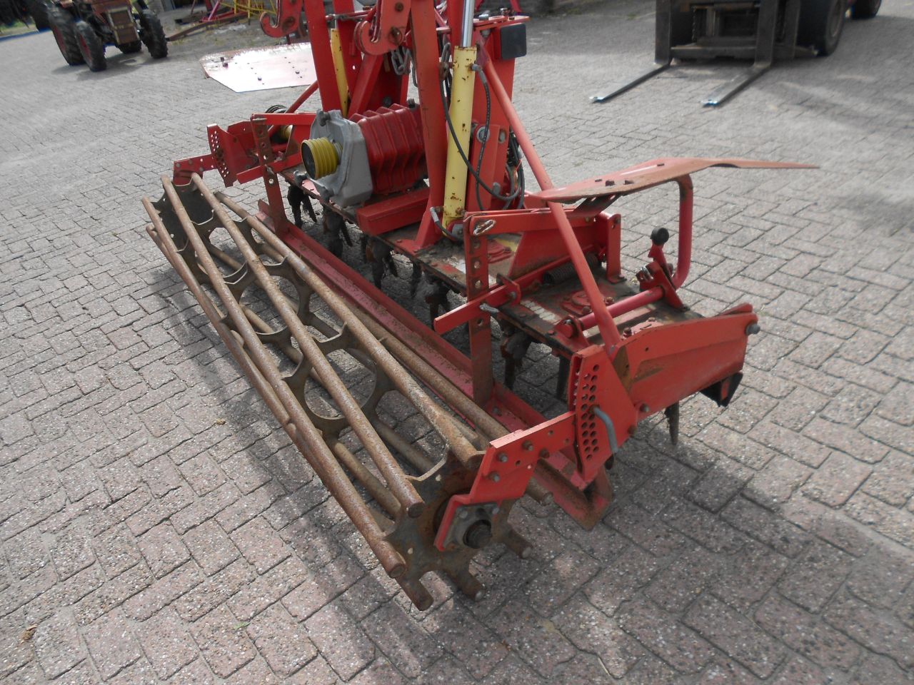 Lely terra 300-33