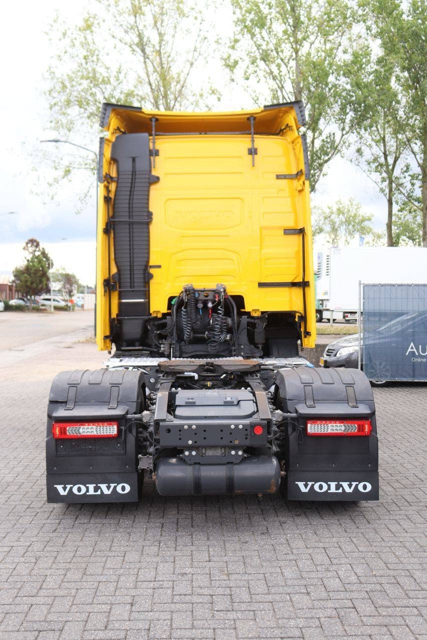 Fahrgestell mit Fahrerhaus Volvo FH 460 Diesel 469 PS 2022