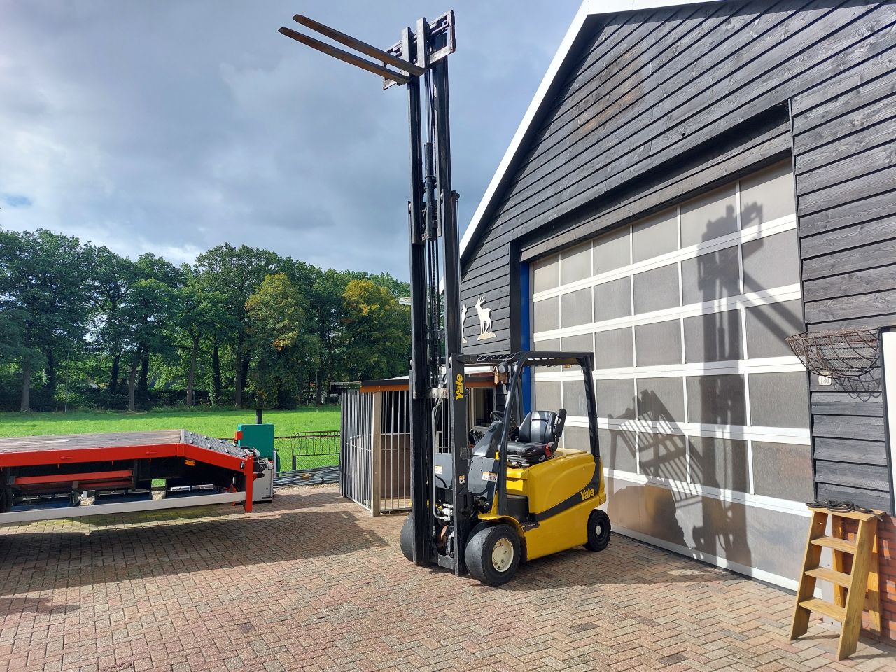 Yale ERP25 triplex sideshift 2013